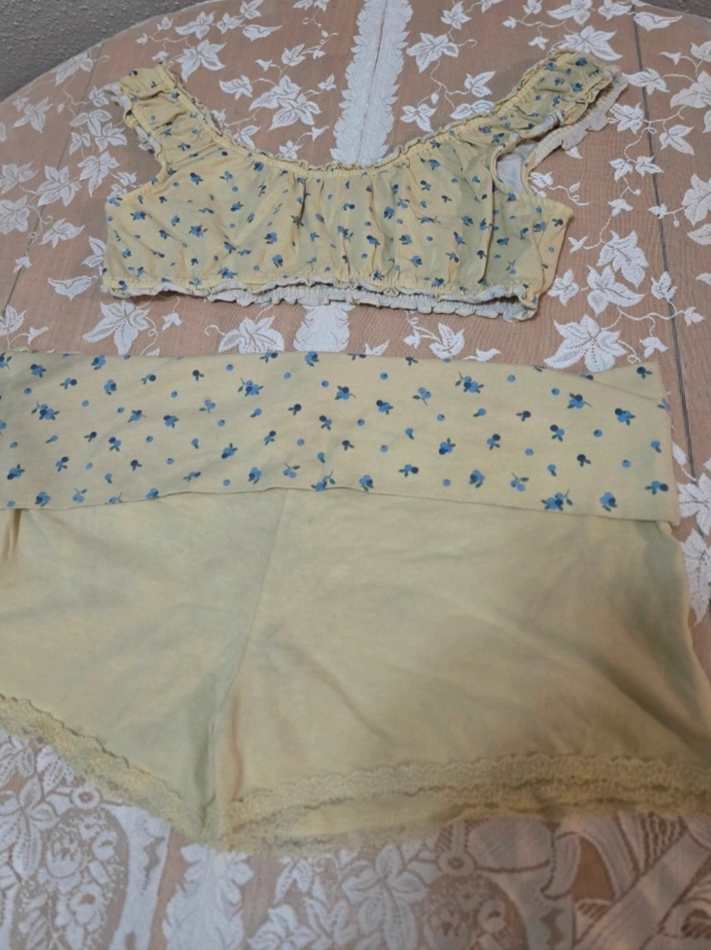 No Boundaries Yellow Floral Lace-Trim Sleep Set — Bra Top & Shorts